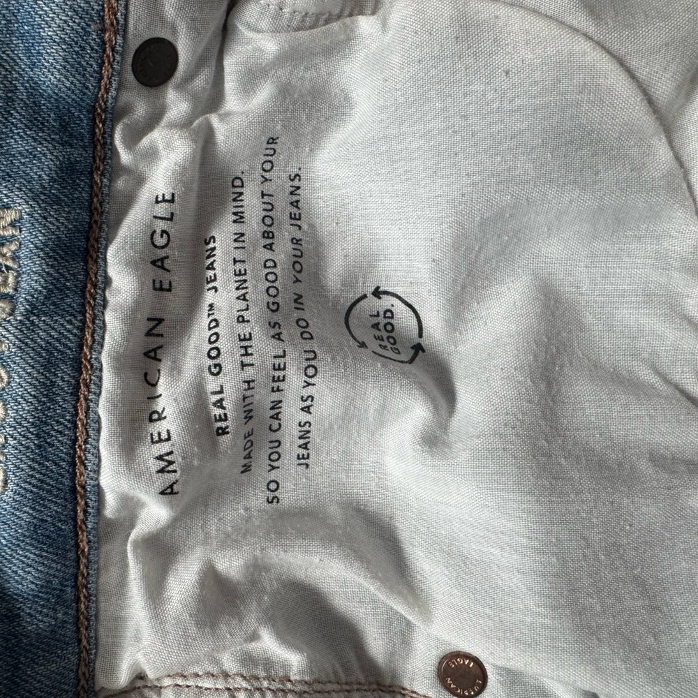 American Eagle Outfitters Light Blue Baggy Jeans - Picture 4 of 5